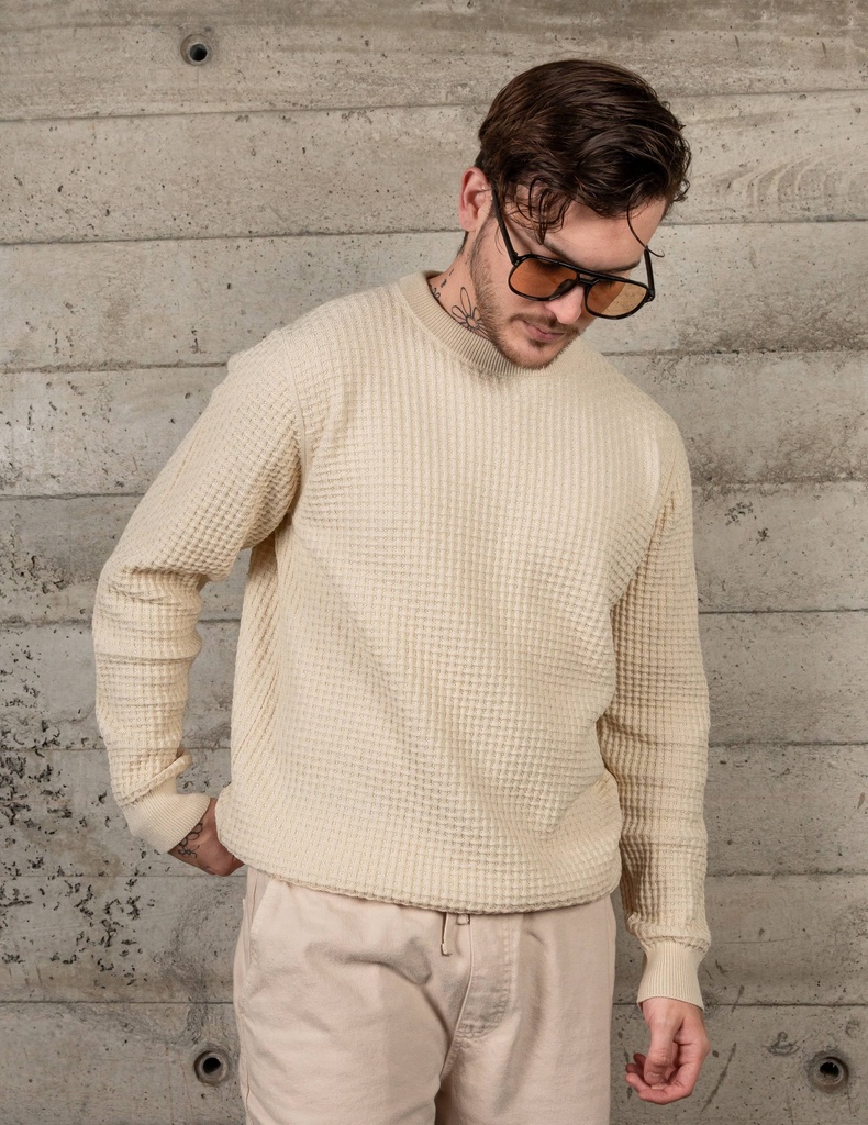 SWEATER ESSENCE